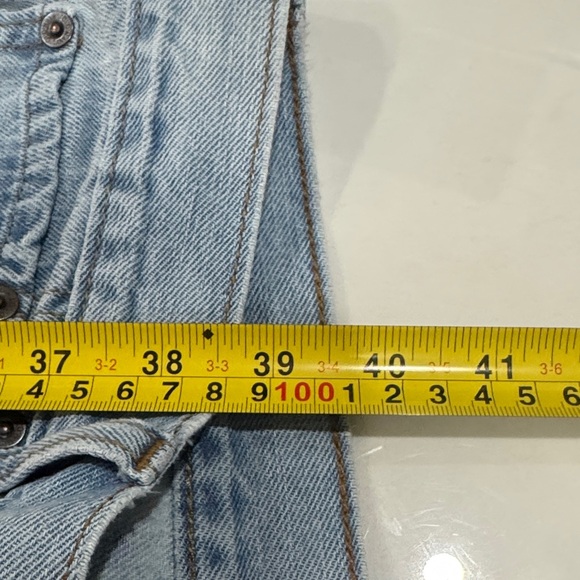 Old Navy Men's Light Blue Straight Jeans - Picture 9 of 10